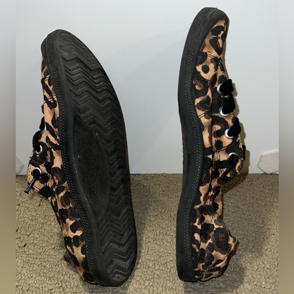 Torrid size 7W leopard slip on shoes - Picture 2 of 5